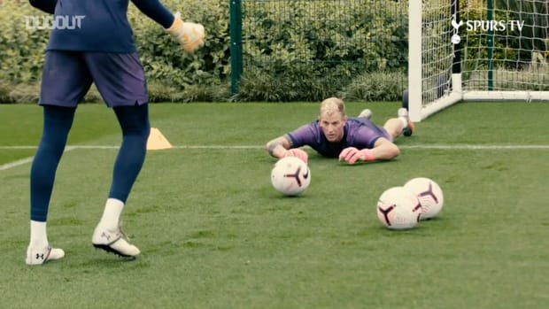 Joe Hart takes part in Tottenham training